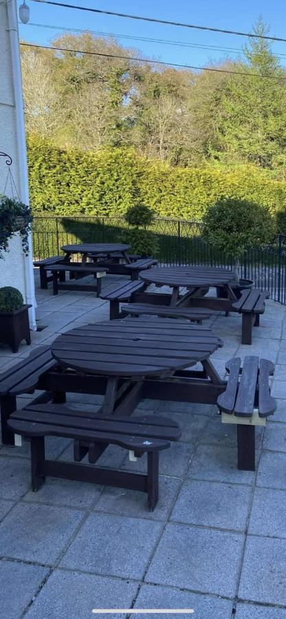 The Baltic Inn & Restaurant Pontyates Exterior photo
